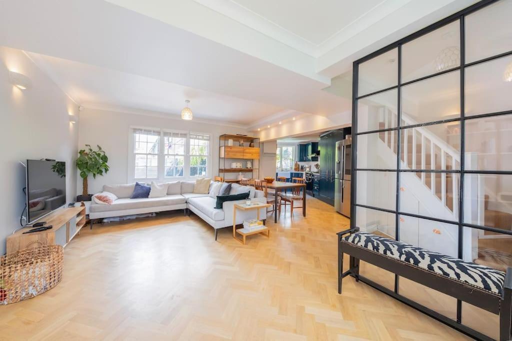 Beautiful High End Close To City Center Ferienhaus London